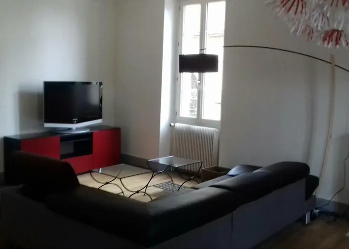 Au Coeur De Volnay Beaune (Cote d'Or)